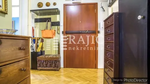 Izdavanje, stan, 109m², Kalenić Pijaca, Vračar Sve Podlokacije - image 14
