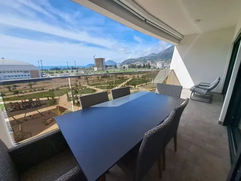 Izdavanje, jednosoban stan, 62m², Soho City, Bar - image 6