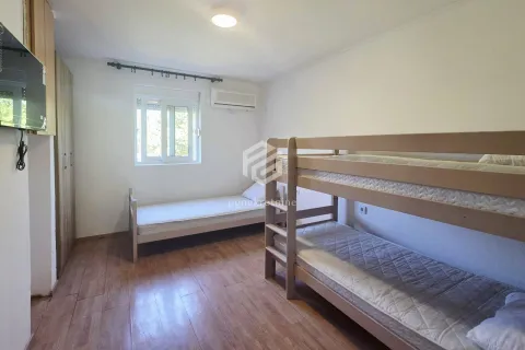 Rent, apartment, 346m², Velje Brdo, Podgorica - image 5