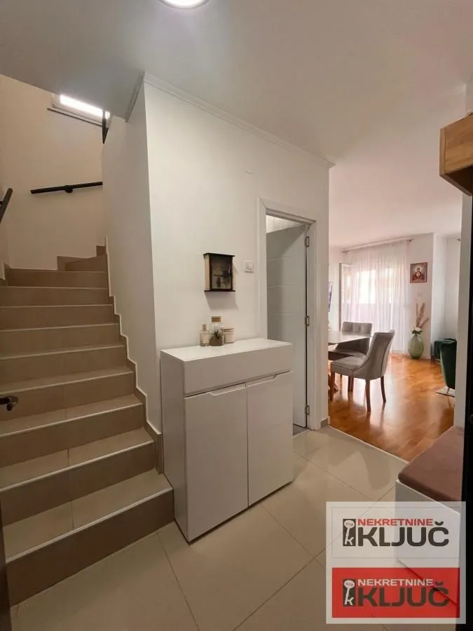 Prodaja, stan, 100m², Novo naselje, Novi Sad