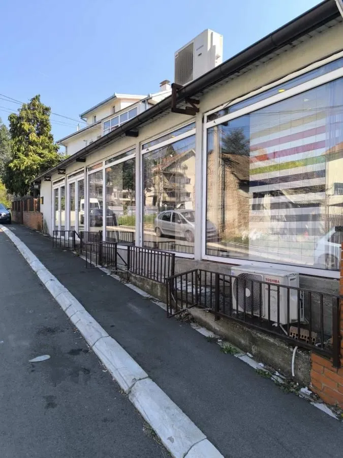 Rent, office space, 240m², Čukarica, Beograd
