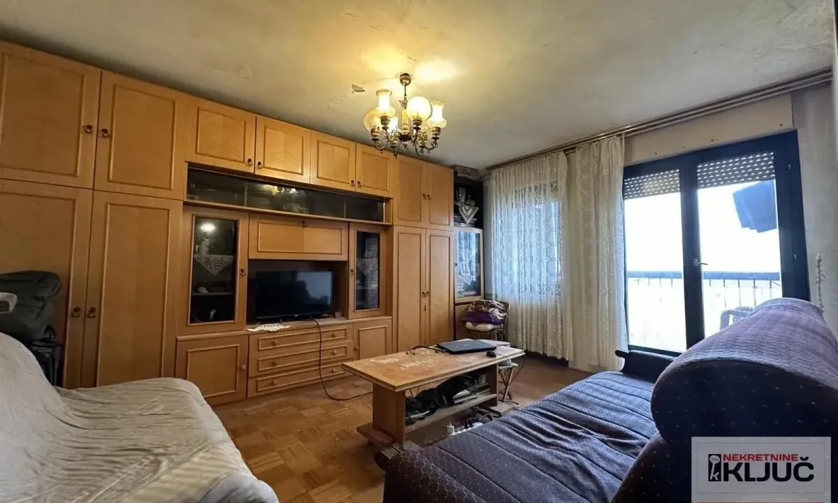 Prodaja, trosoban stan, 71m², Bulevar Oslobodjenja, Novi Sad Sve Podlokacije