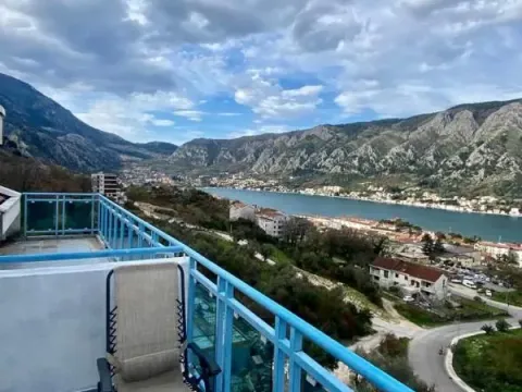 Rent, one bedroom apartment, 46m², Dobrota, Kotor - image 5