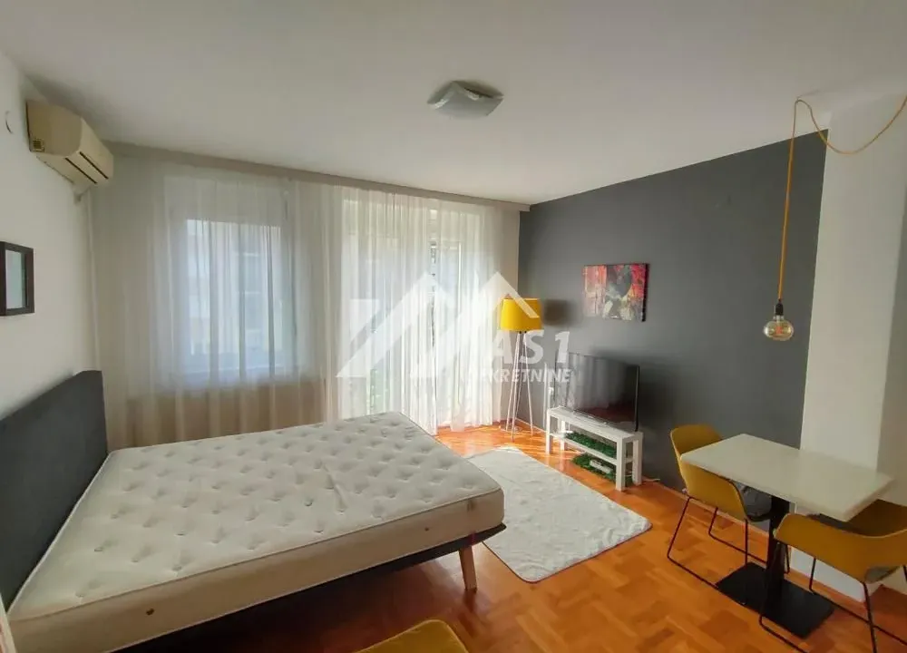 Rent, apartment, 25m², Grbavica, Novi Sad Sve Podlokacije