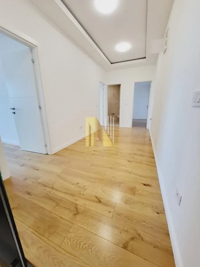Prodaja, četvorosoban stan, 170m², Grbavica, Novi Sad Sve Podlokacije