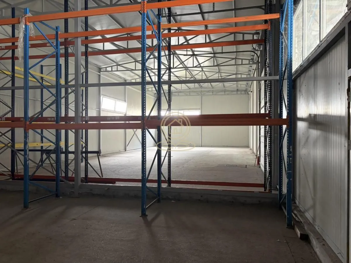 Rent, office space, 1800m², Zemun Sve Podlokacije, Beograd