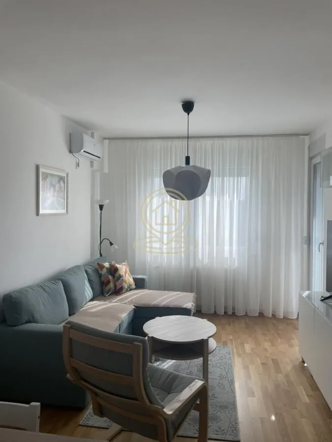 Izdavanje, dvosoban stan, 48m², Avijatičarsko naselje, Novi Sad Sve Podlokacije