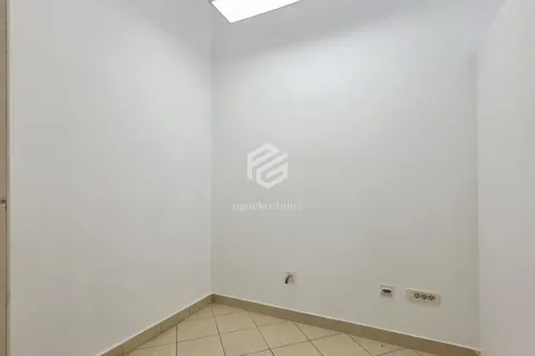 Rent, office space, 25m², Stari Aerodrom, Podgorica - image 5