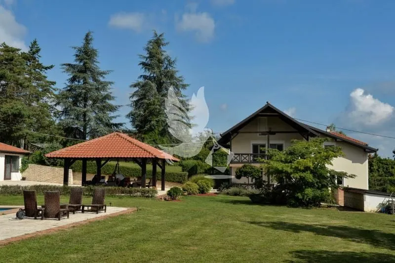 Prodaja, kuća, 238m², Babe, Sopot