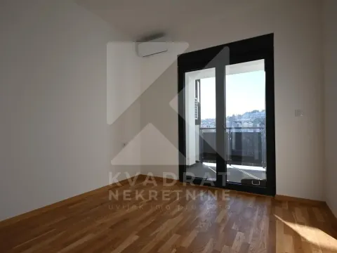 Izdavanje, dvosoban stan, 64m², Zagorič, Podgorica - image 10