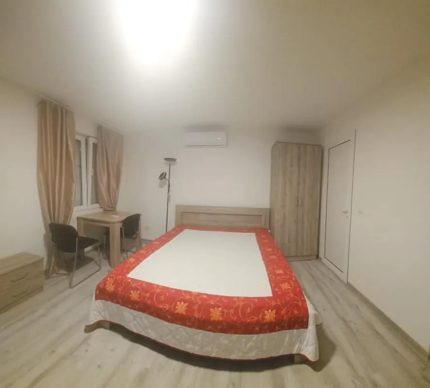 Izdavanje, kuća, 28m², Šušanj, Bar