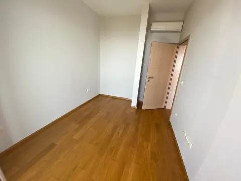 Sale, two bedroom apartment, 65m², Bečići, Budva - image 2
