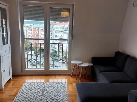 Rent, two bedroom apartment, 56m², Stari Aerodrom, Podgorica - image 2