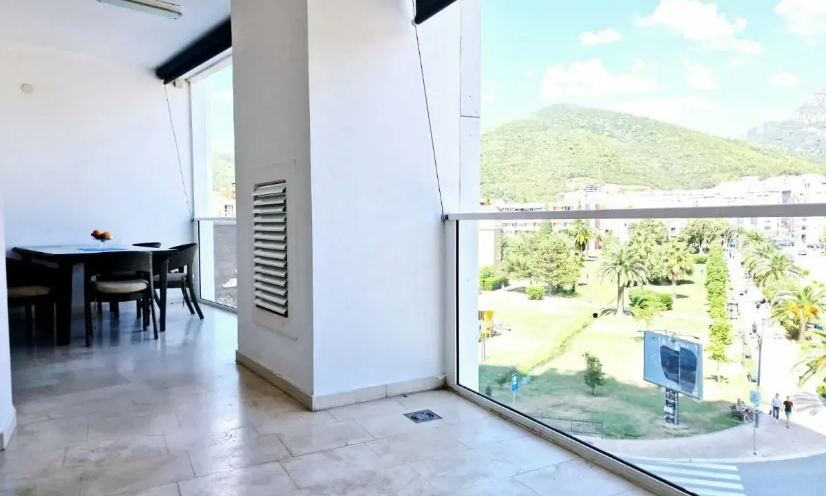 Sale, one bedroom apartment, 63m², Centar, Budva