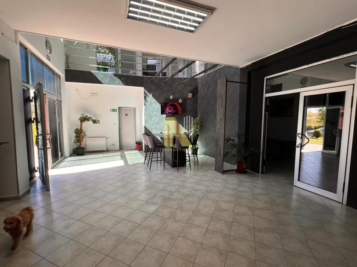 Rent, office space, 400m², Klisa, Novi Sad Sve Podlokacije