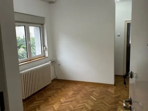 Rent, house, 200m², Banovo Brdo, Beograd - image 11