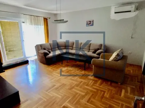 Izdavanje, trosoban stan, 130m², Tološi, Podgorica - image 3