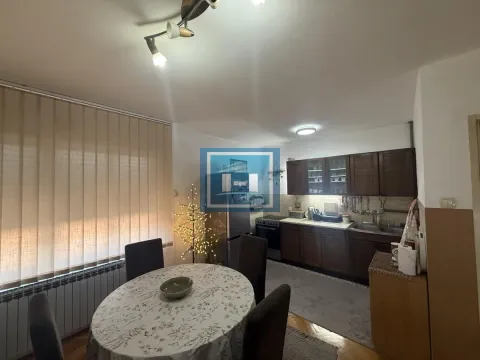 Prodaja, kuća, 160m², Trnava, Jagodina - image 43