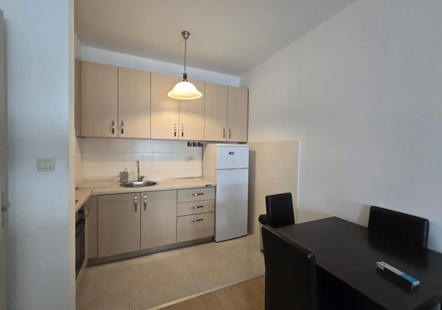 Izdavanje, jednosoban stan, 48m², City Kvart, Podgorica