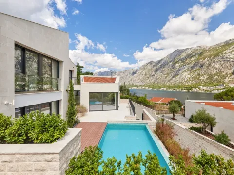 Prodaja, kuća, 456m², Prčanj, Kotor - image 14