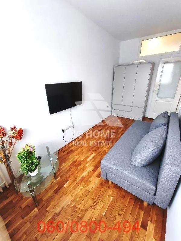 Rent, two bedroom apartment, 43m², Južni Bulevar, Vračar Sve Podlokacije