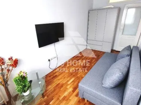 Stan in Južni Bulevar