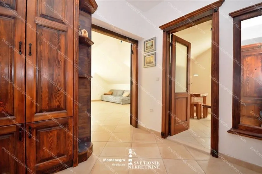 Prodaja, trosoban stan, 118m², Topla, Herceg Novi