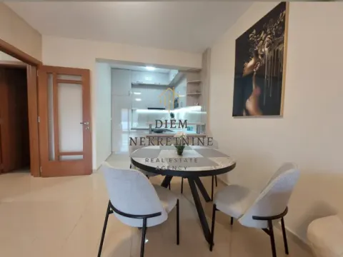 Izdavanje, dvosoban stan, 67m², Radanovići, Kotor - image 13