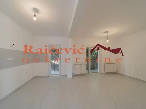 Sale, three bedroom apartment, 82m², Grocka, Beograd - image 2