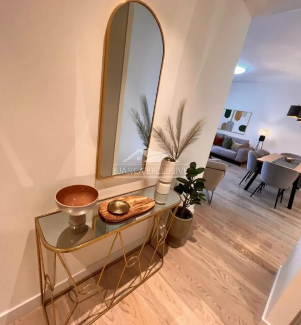 Prodaja, četvorosoban stan, 109m², Savski Venac, Beograd