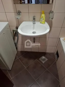 Rent, one bedroom apartment, 39m², Južni Bulevar, Vračar Sve Podlokacije - image 7
