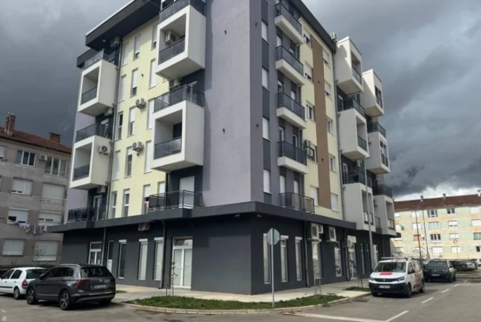 Rent, office space, 67m², Centar, Nikšić