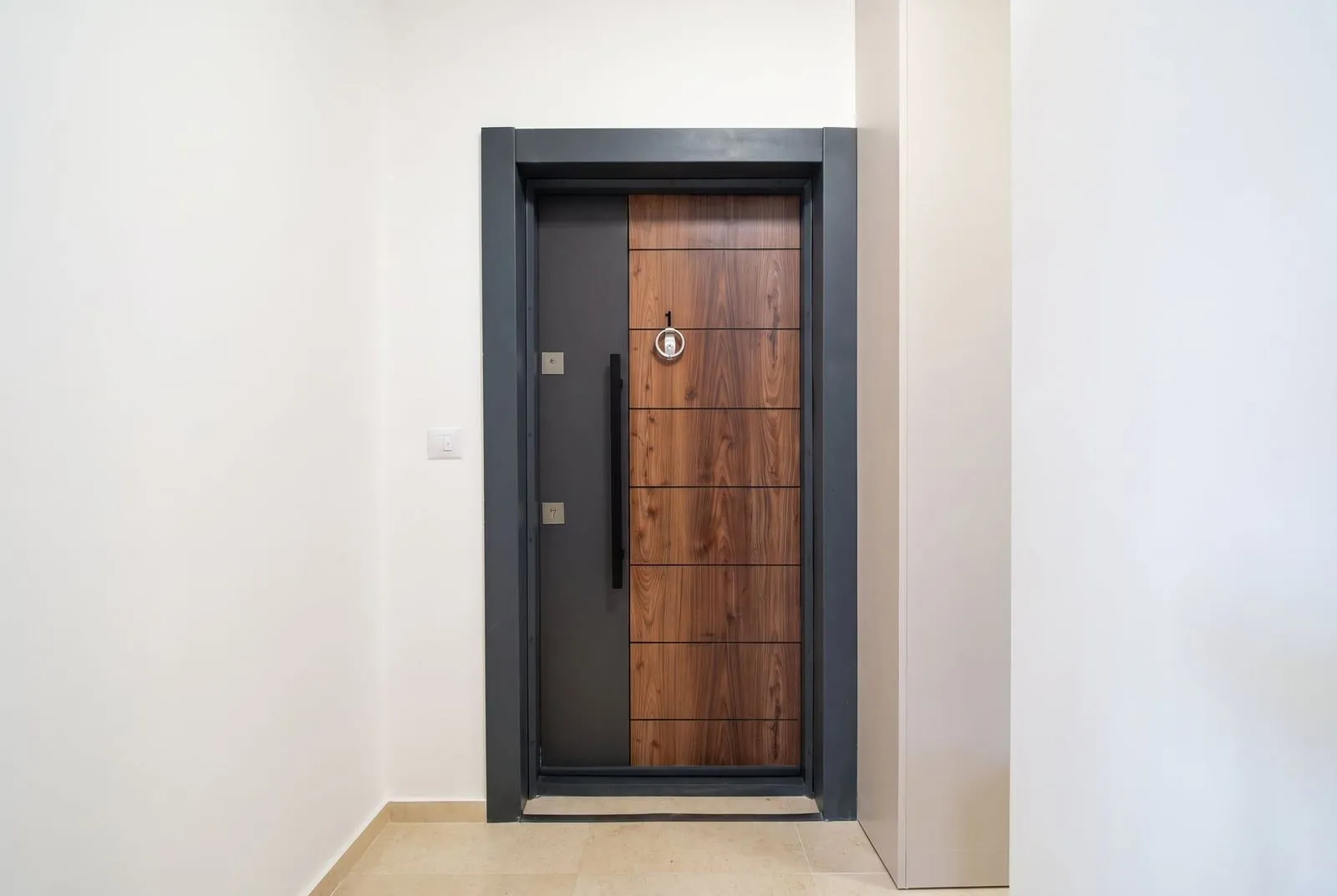 Sale, two bedroom apartment, 63m², Sutomore, Bar
