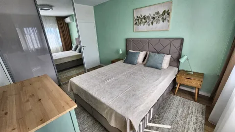 Rent, two bedroom apartment, 52m², Tivat, Crna Gora - image 5