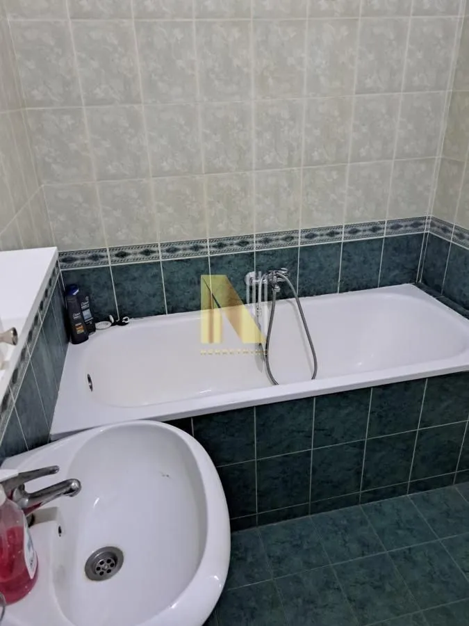 Izdavanje, dvosoban stan, 41m², Bulevar Oslobodjenja, Novi Sad Sve Podlokacije