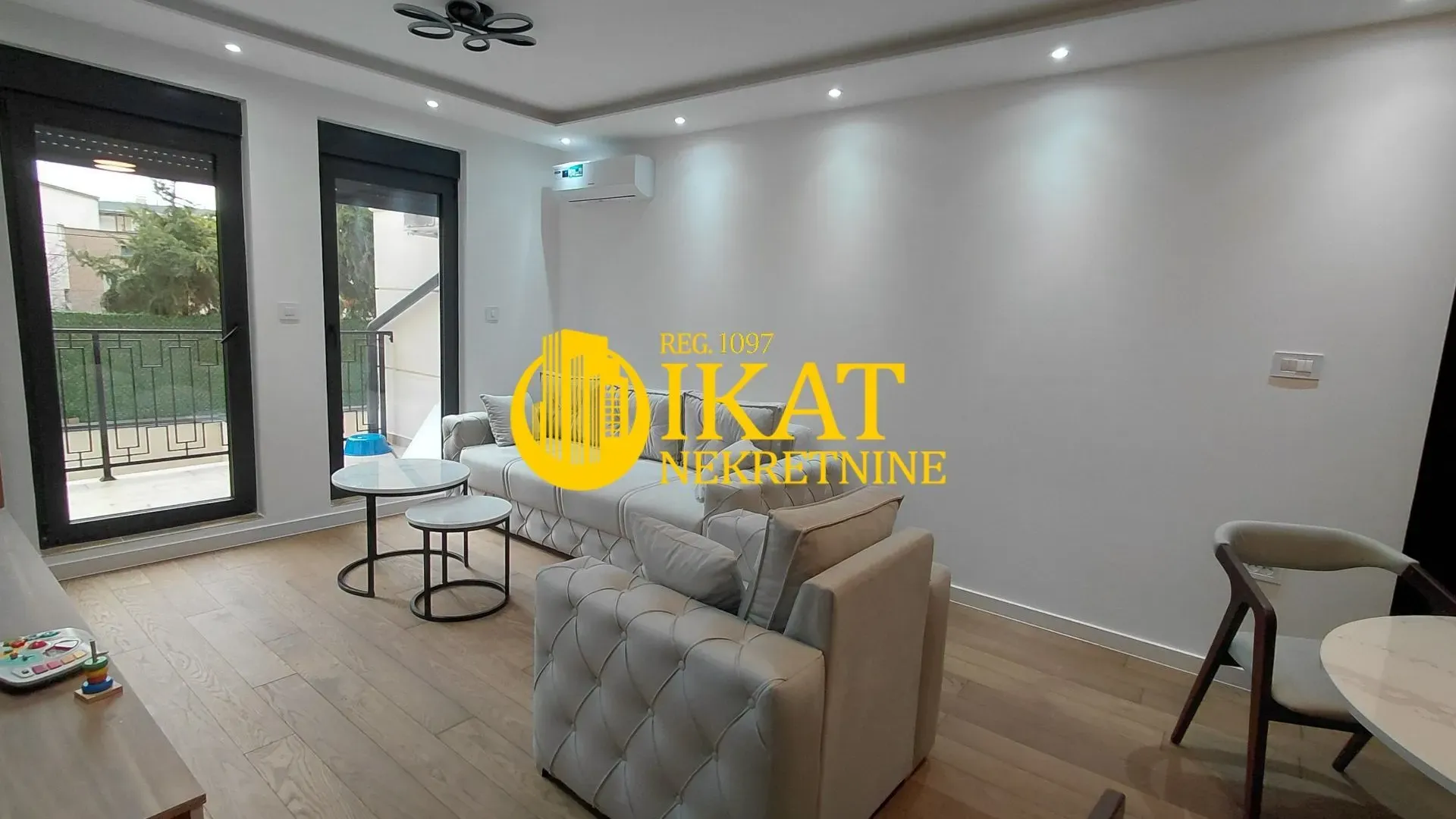 Izdavanje, dvosoban stan, 54m², Lekino Brdo, Voždovac Sve Podlokacije