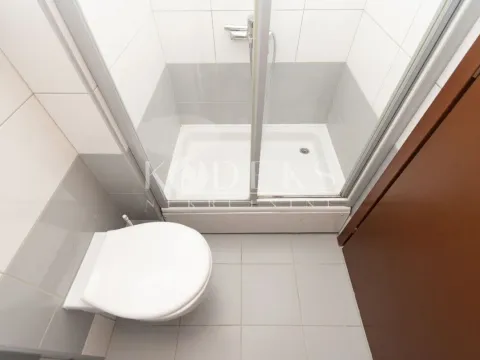 Izdavanje, garsonjera, 30m², City Kvart, Podgorica - image 5