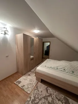 Izdavanje, kuća, 160m², Polje, Bar - image 8