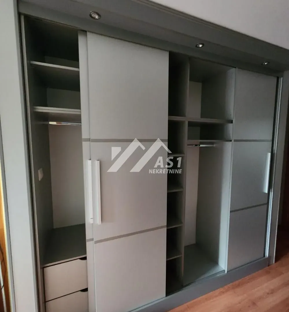 Izdavanje, trosoban stan, 70m², Liman 2, Novi Sad Sve Podlokacije