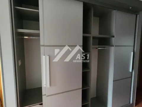 Izdavanje, trosoban stan, 70m², Liman 2, Novi Sad Sve Podlokacije - image 7