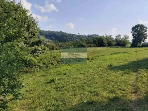 Zemljište in Trmbas