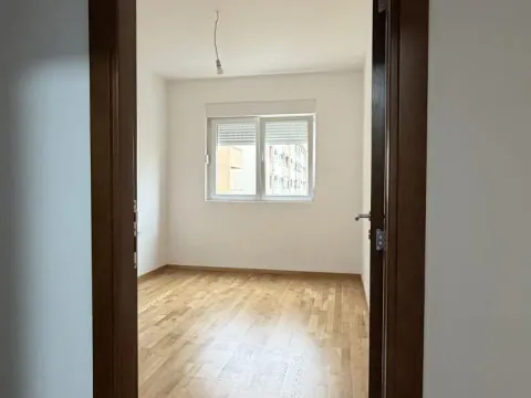 Prodaja, dvosoban stan, 73m², Tuški Put, Podgorica - image 6