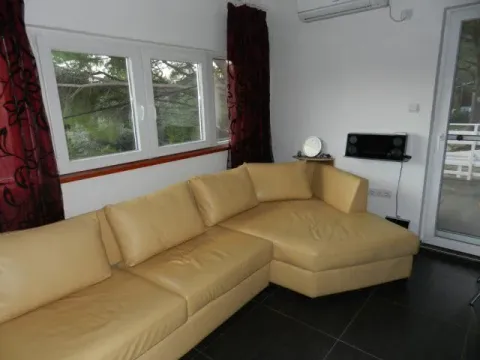 Prodaja, kuća, 108m², Bar, Crna Gora - image 3