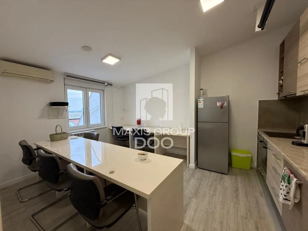 Sale, apartment, 118m², Đeram Pijaca, Beograd
