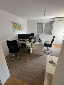 Prodaja, trosoban stan, 70m², Pantelej, Niš - image 7