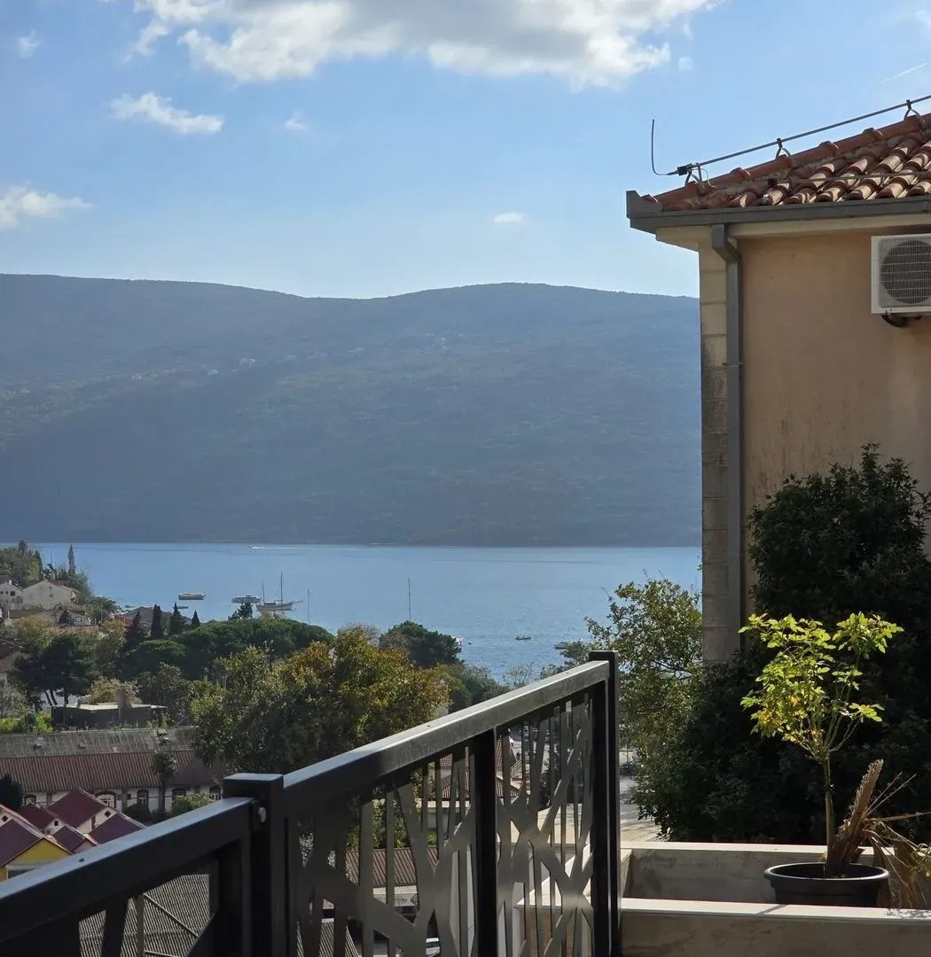 Prodaja, kuća, 140m², Zelenika, Herceg Novi