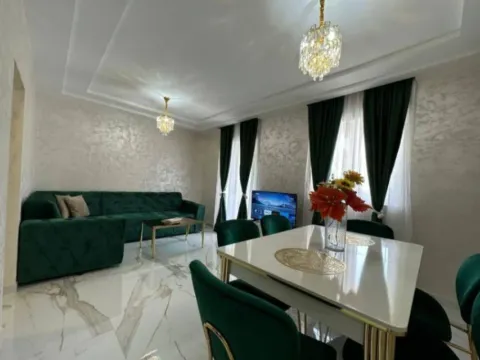 Izdavanje, dvosoban stan, 70m², Mažina, Tivat - image 1