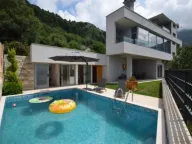 Prodaja, kuća, 220m², Kavač, Kotor - image 1