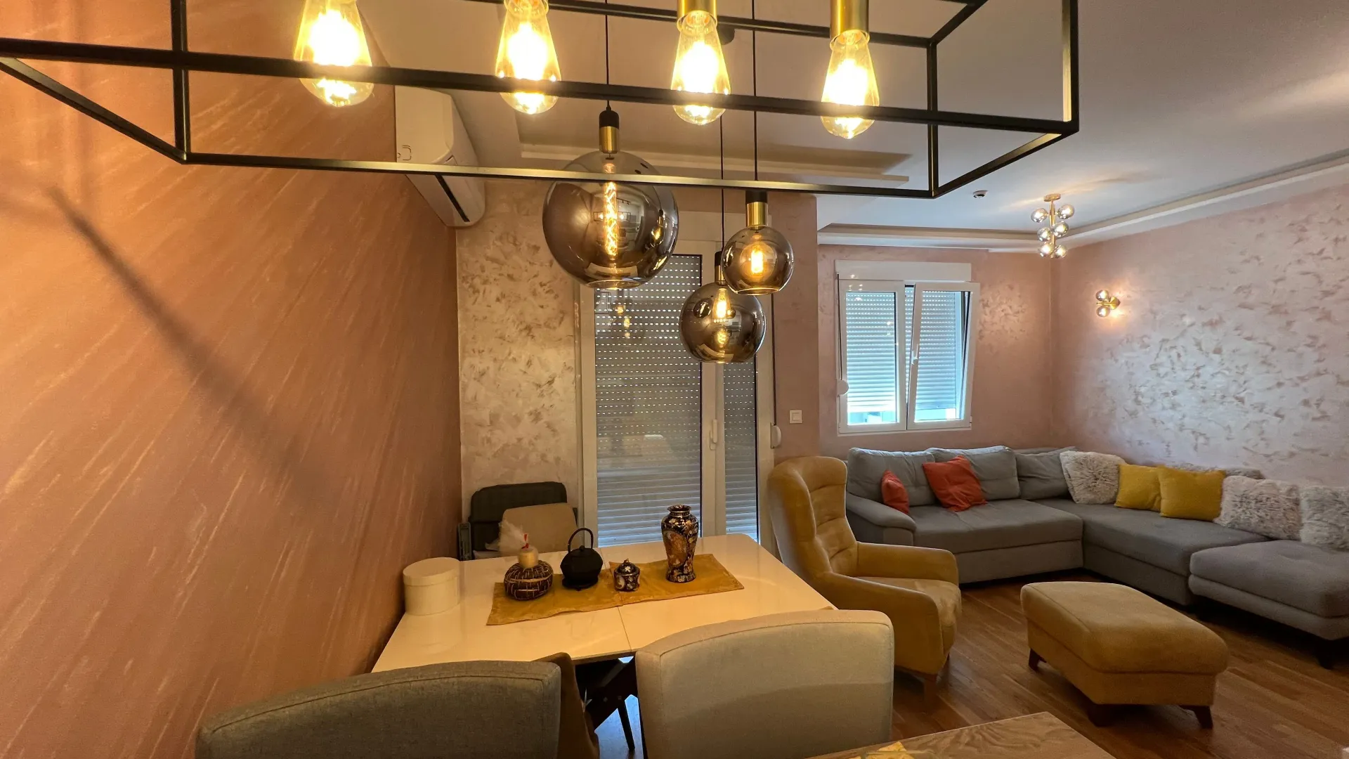 Izdavanje, dvosoban stan, 58m², Dalmatinska ulica, Podgorica