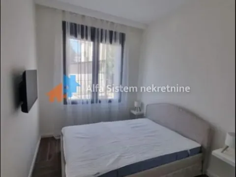 Rent, apartment, 40m², Južni Bulevar, Vračar Sve Podlokacije - image 7
